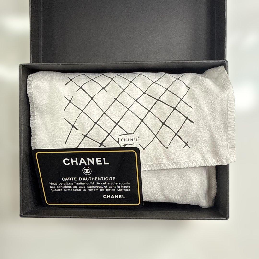 CHANEL ブラック キャビアスキン　 コンパクトウォレット