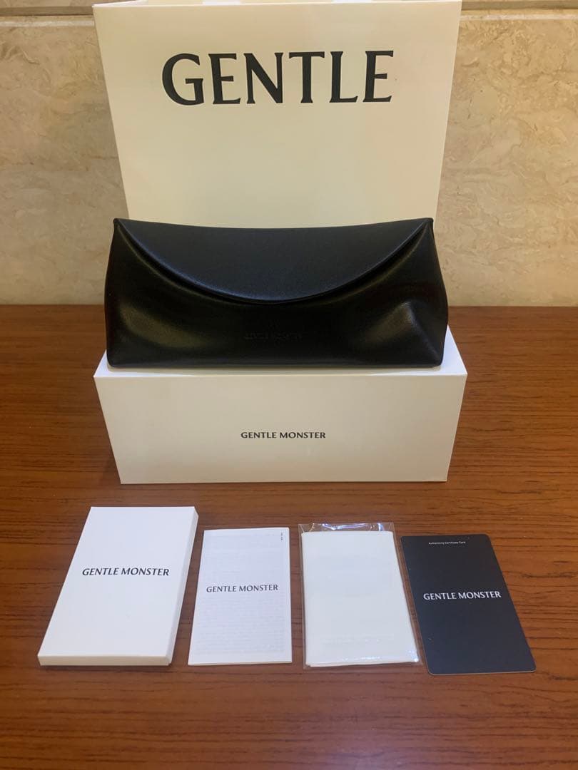 ジェントルモンスター GENTLE MONSTER Duns 01
