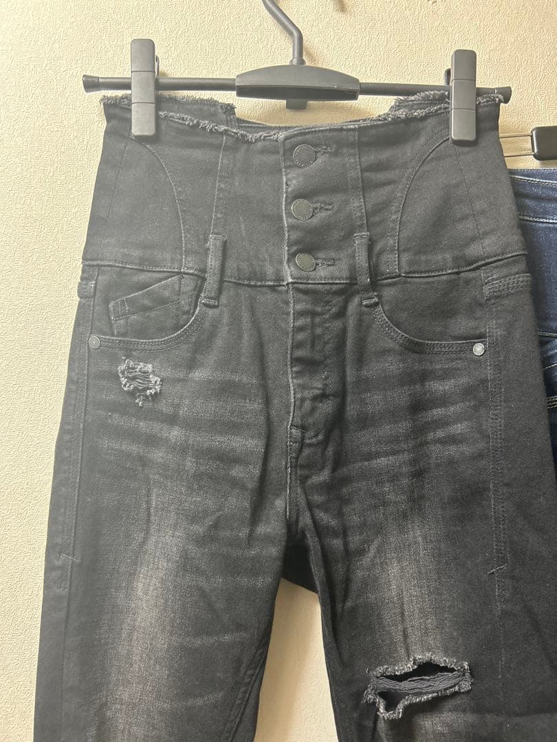 最終価格❣️ エモダ　超ストレッチ　デニム　パンツ　ブラック　濃紺　2本セット