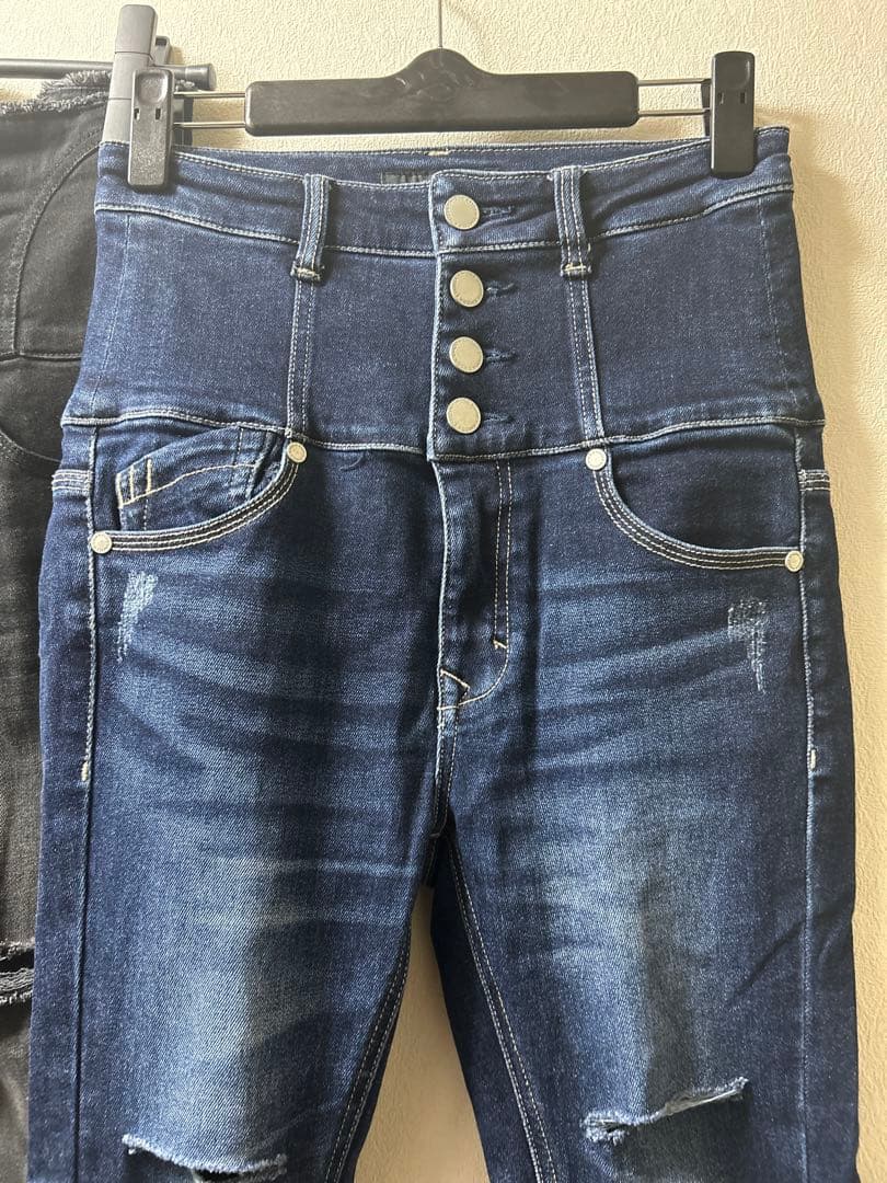 最終価格❣️ エモダ　超ストレッチ　デニム　パンツ　ブラック　濃紺　2本セット