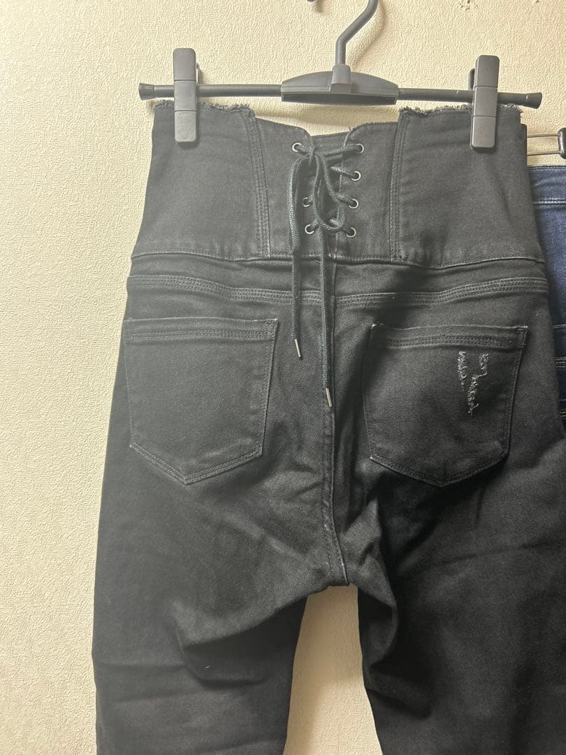 最終価格❣️ エモダ　超ストレッチ　デニム　パンツ　ブラック　濃紺　2本セット