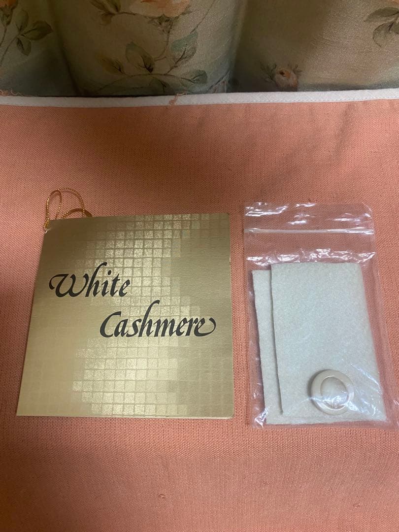 【新品未使用】ホワイトカシミア100 % ジャケット　定価47万円