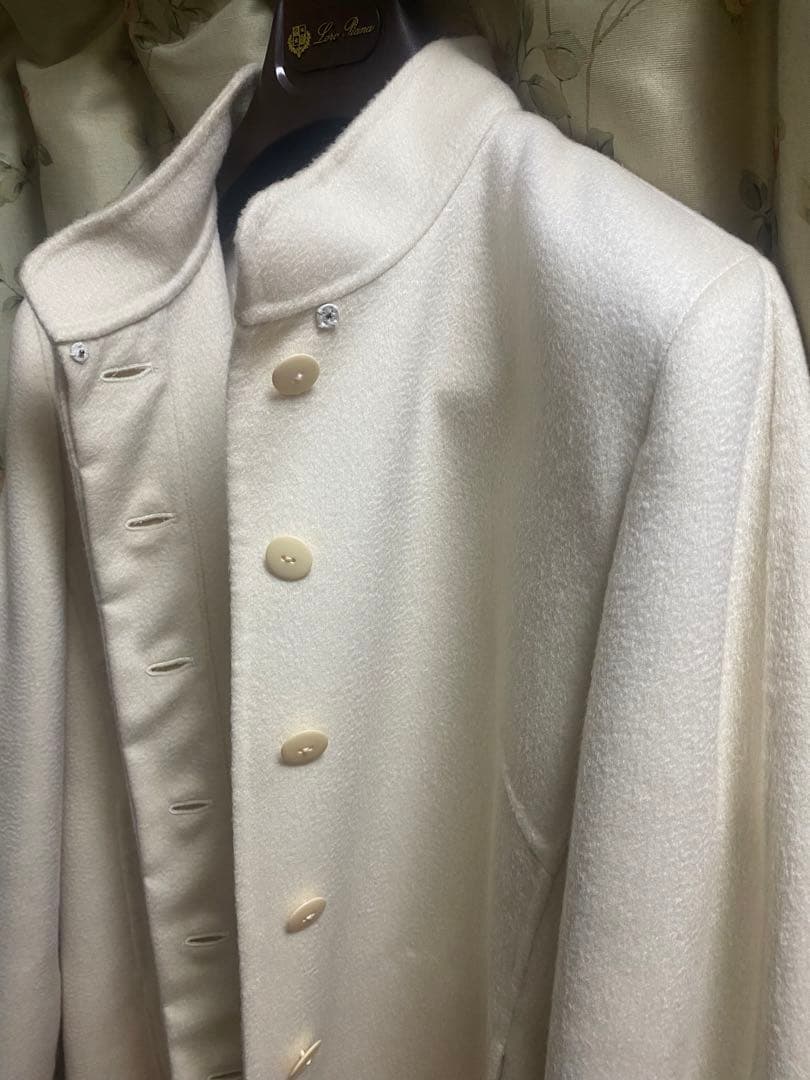 【新品未使用】ホワイトカシミア100 % ジャケット　定価47万円