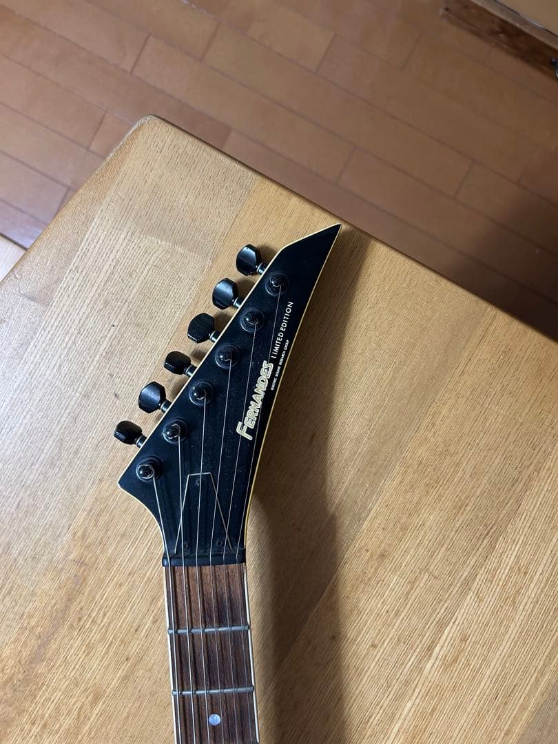 Fernandes 布袋寅泰モデル TE-95HT 黒ライン
