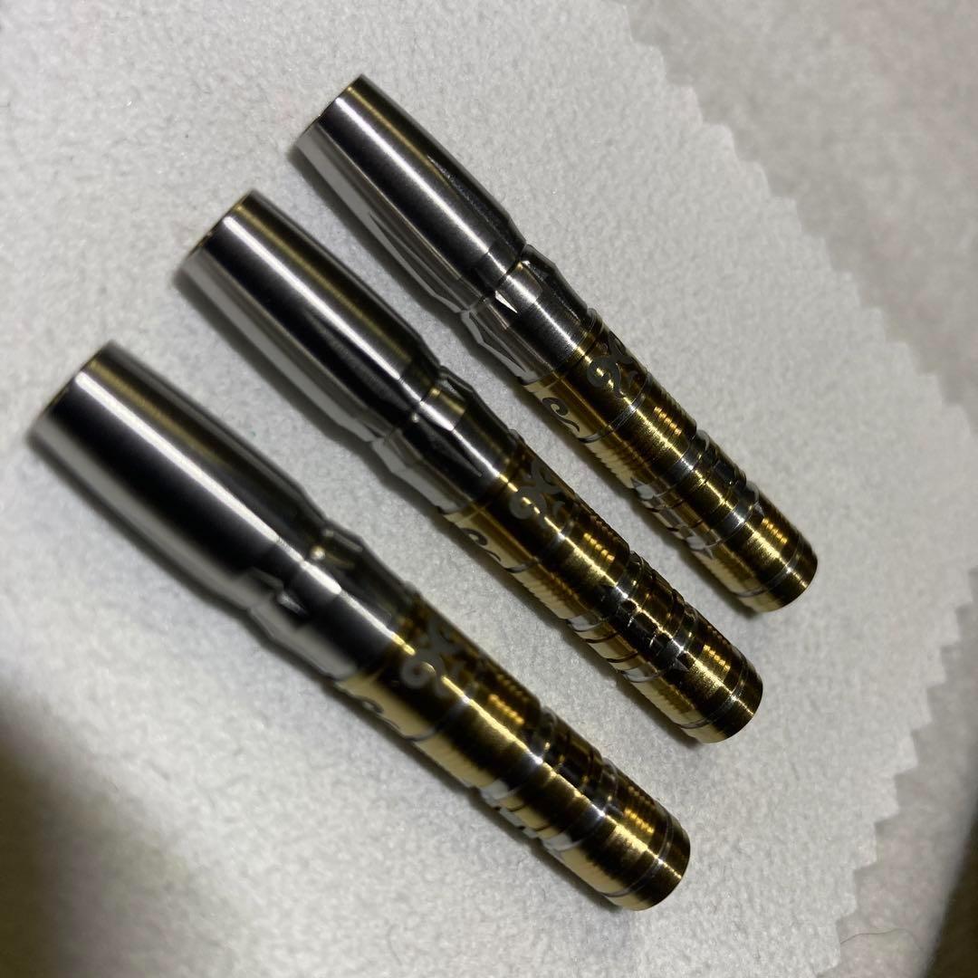 新品未使用　激レア　キングダム　タングステンバレル　ダーツセット