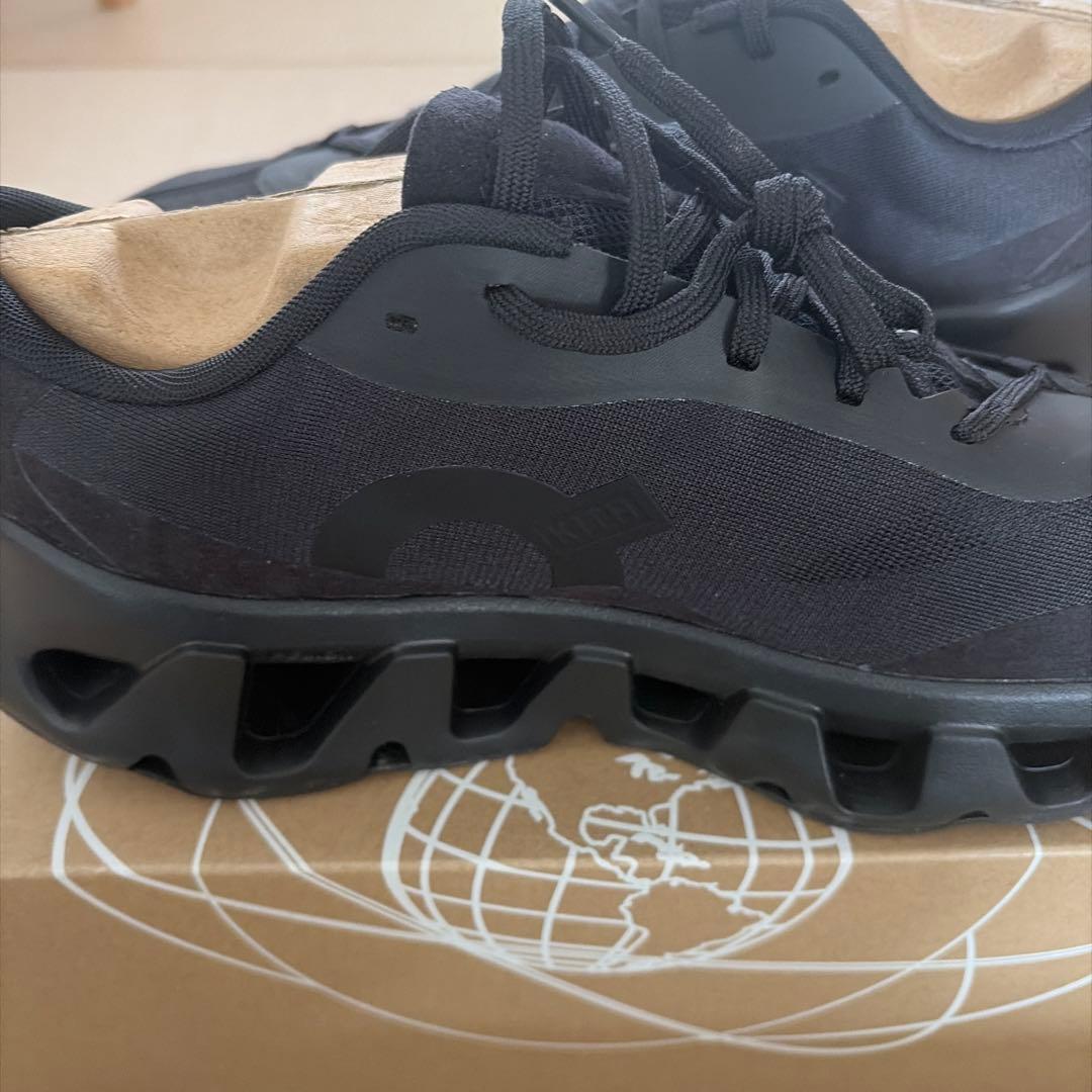 KITH ×On スニーカー