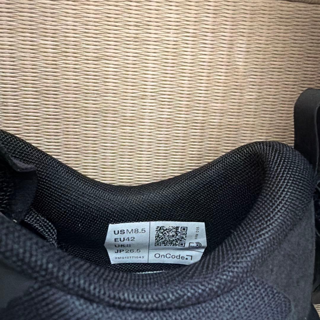 KITH ×On スニーカー