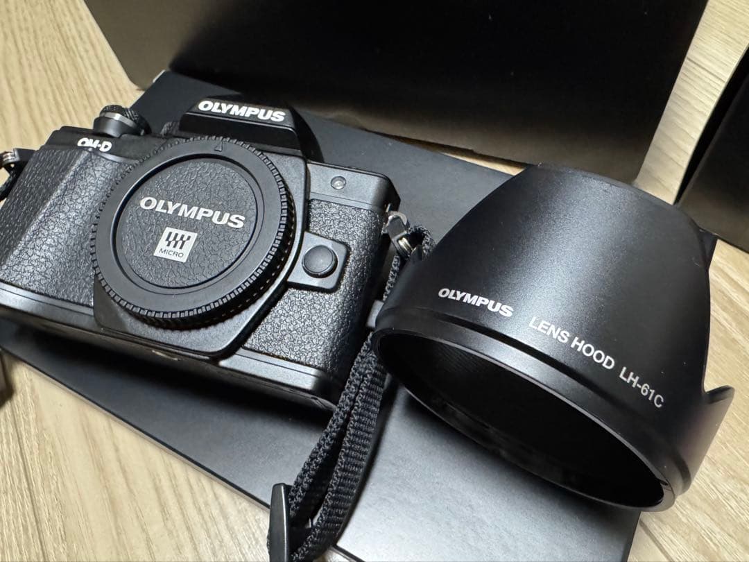 デジタルカメラ OLYMPUS OM-D E-M10 Mark II