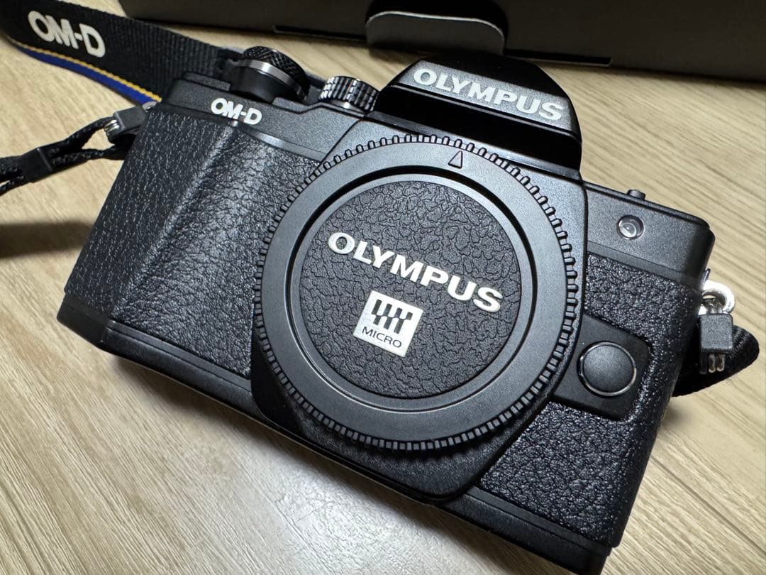 デジタルカメラ OLYMPUS OM-D E-M10 Mark II