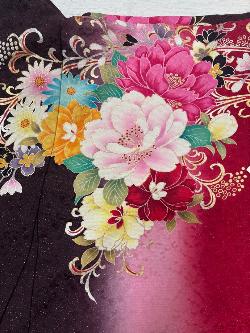 華やか！　振袖　古典　エンジ　ピンク　茶色　牡丹　金　刺繍　　レース　Sサイズ