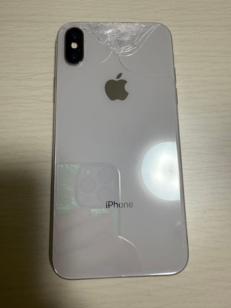 iPhone X シルバー 64GB iPhoneケース付