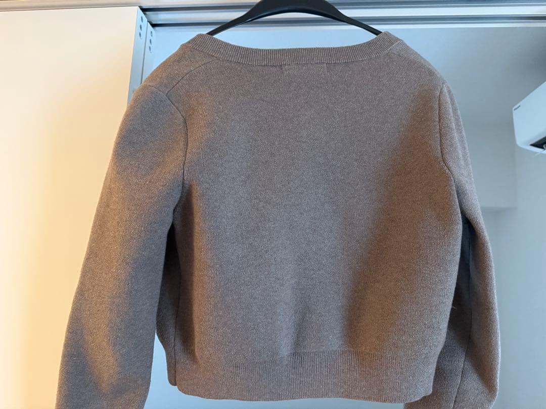 3/7まで出品　laubeblanc コンパクトクルーネックカーディガン