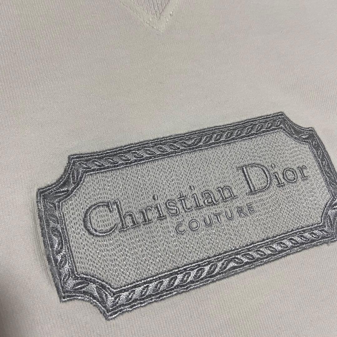 【大人気デザイン】 クリスチャンディオール 刺繍ロゴ 半袖 Tシャツ