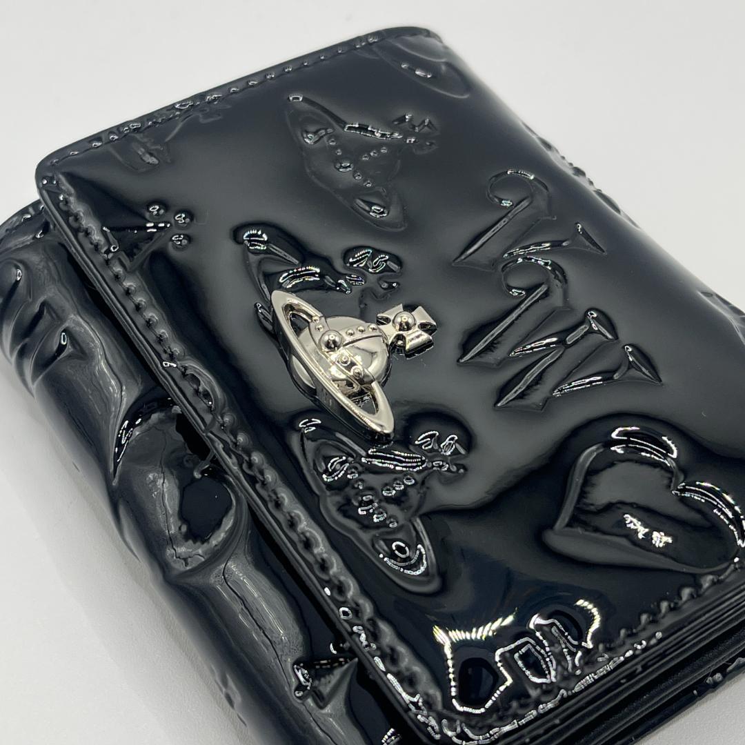 未使用 Vivienne Westwood がま口 黒 エナメル 型押し 銀
