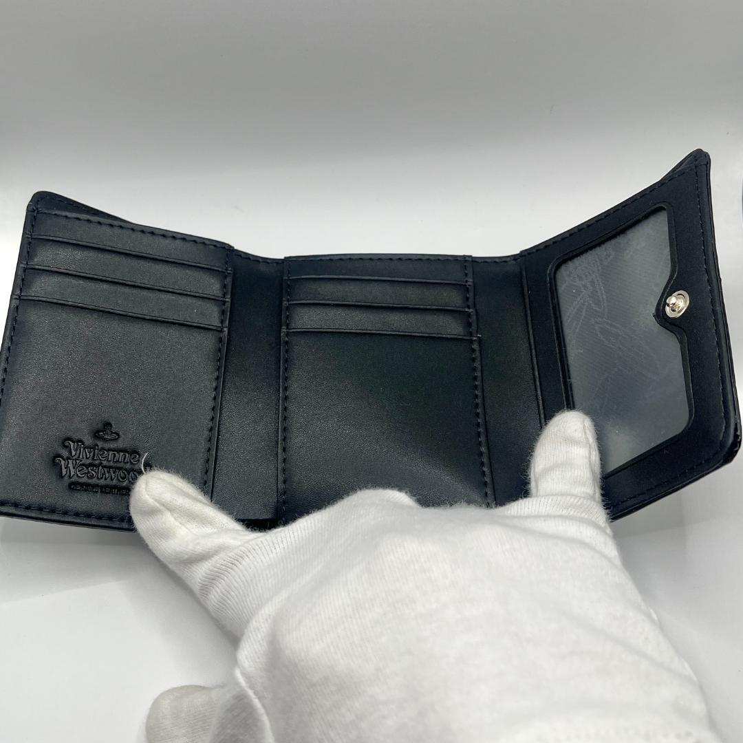 未使用 Vivienne Westwood がま口 黒 エナメル 型押し 銀