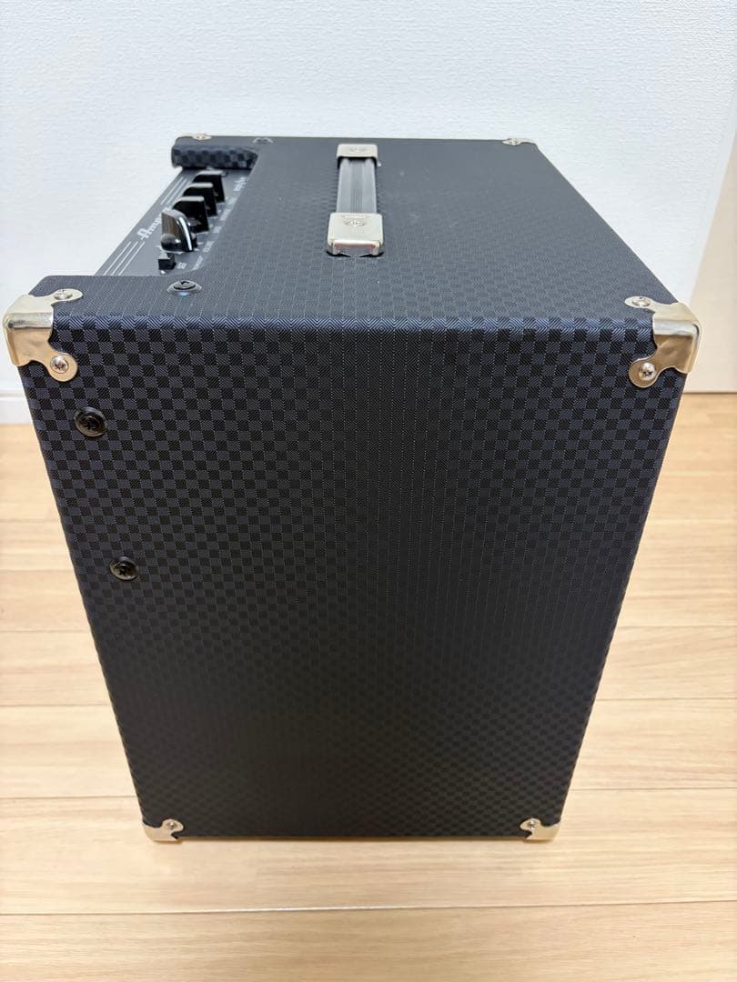 Rocket Bass RB-108 30W ベース用アンプ