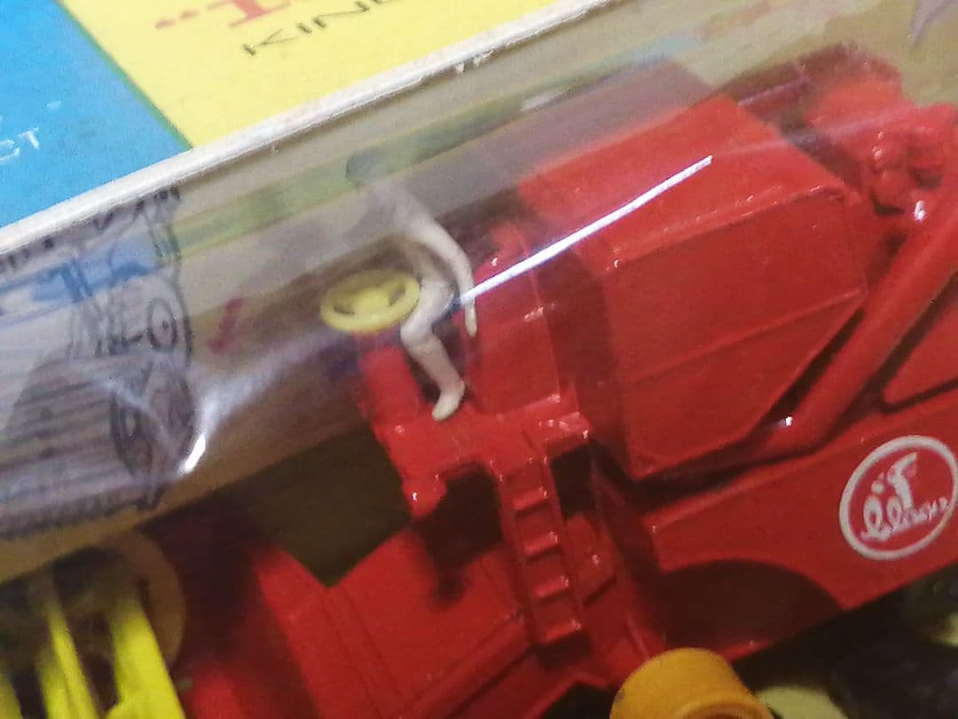 MATCHBOX　KING SIZE K-9　レズニー マッチボックス