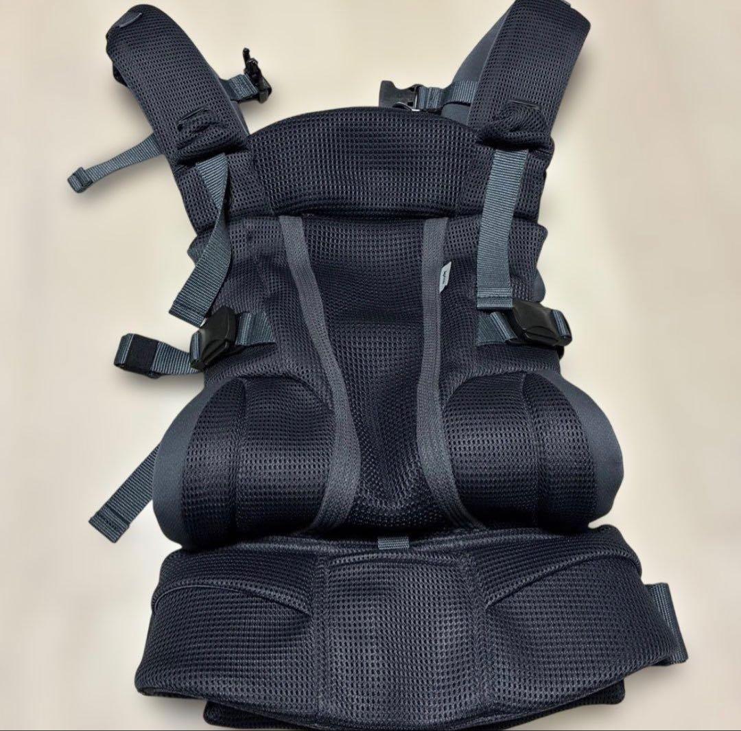 美品！アップリカの抱っこ紐　ラクリス　ダークグレー　Aprica