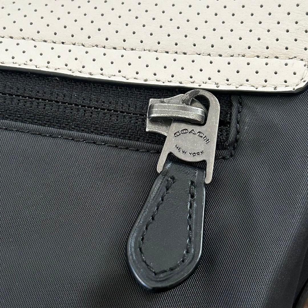 coach ショルダーバッグ メッセンジャーバッグ クロスバッグ 黒白