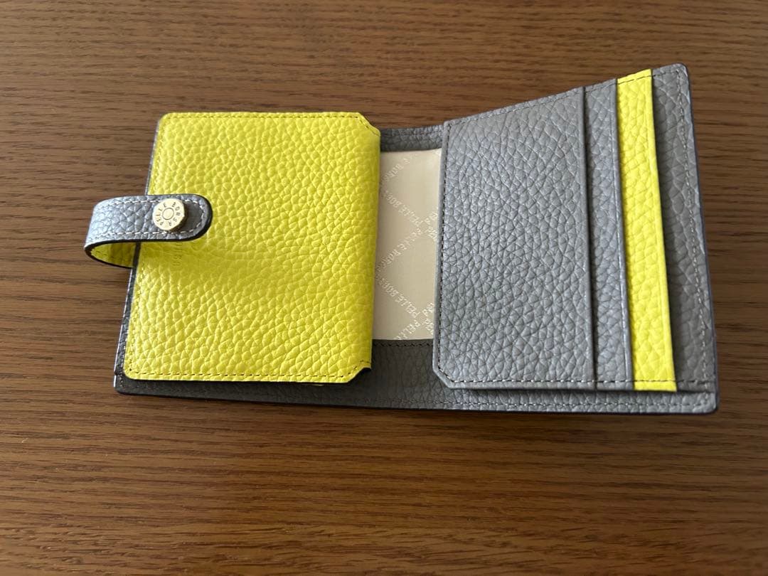 ペレボルサ　財布