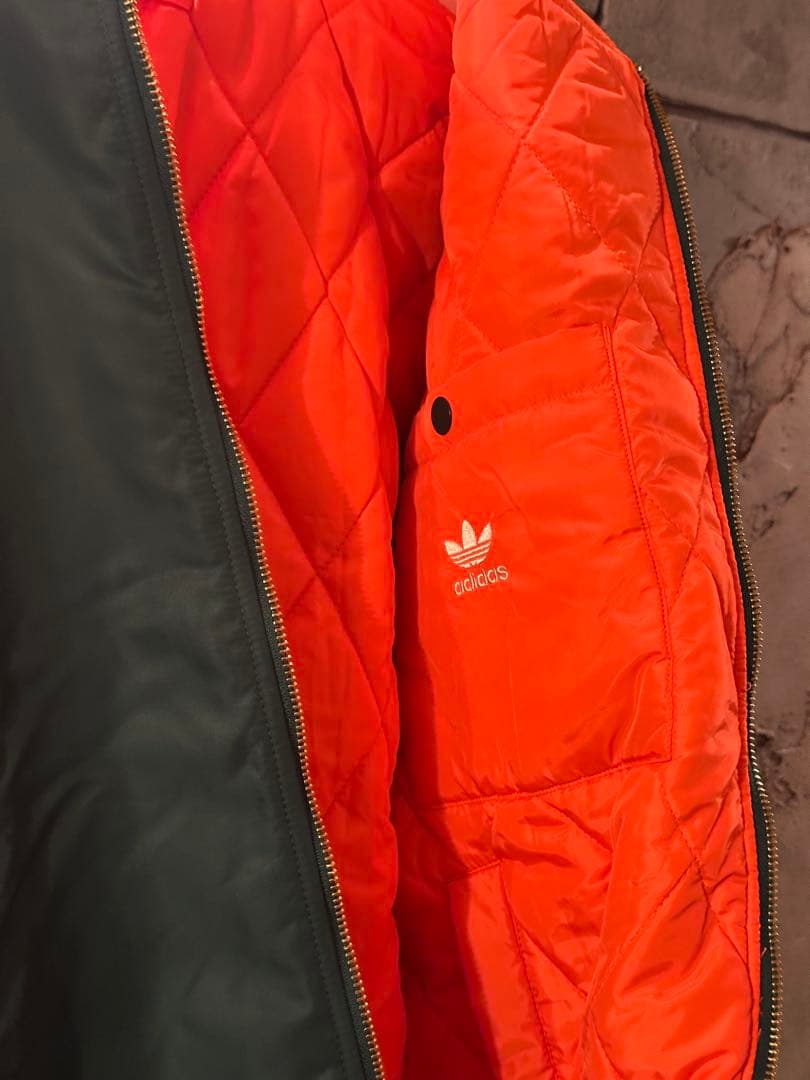 adidas アディダスオリジナルス ボンバージャケット　ma-1