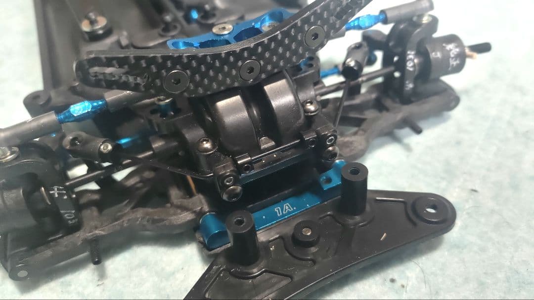 美品　タミヤ TAMIYA TB04-R シャーシ