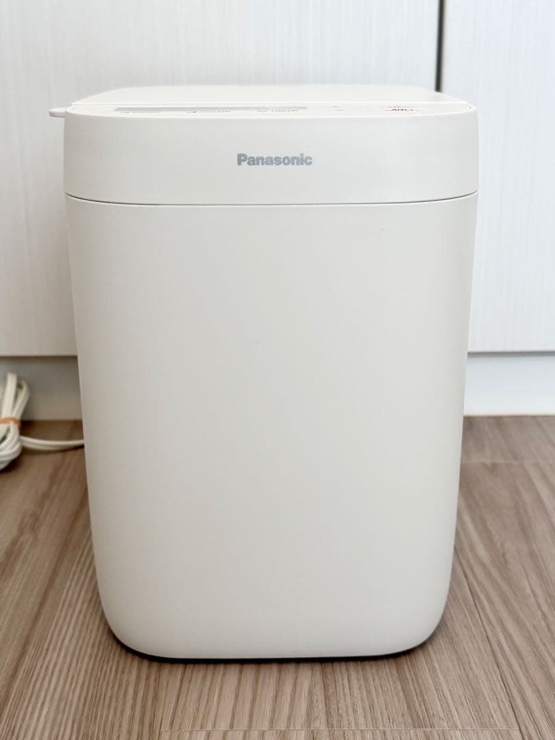 【2025年製美品】Panasonic　ホームベーカリー　SD-CB-W