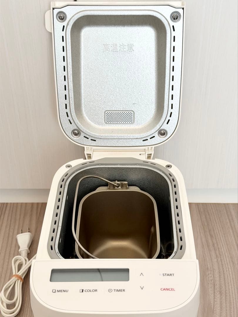 【2025年製美品】Panasonic　ホームベーカリー　SD-CB-W