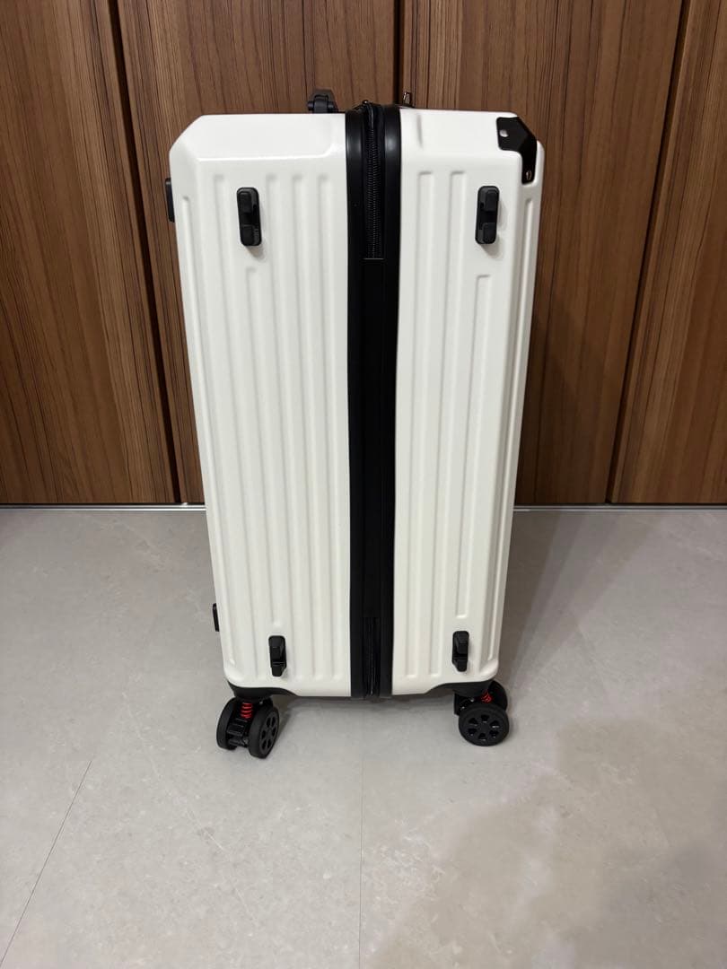 新品 スカンジナビアンフォレスト スーツケース Mサイズ キャリーケース