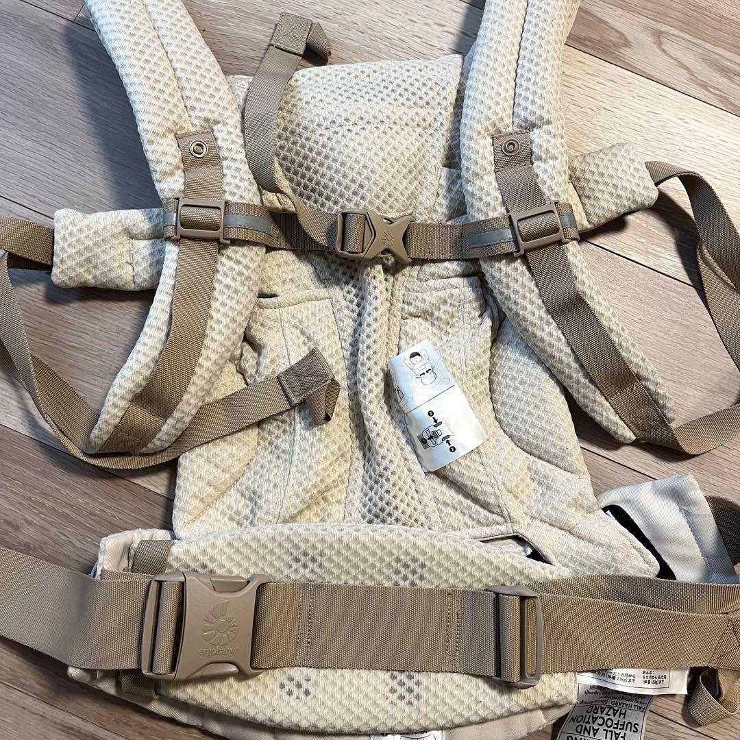 エルゴベビーergobaby OMNI 抱っこ紐 ナチュラルベージュ　パット付き
