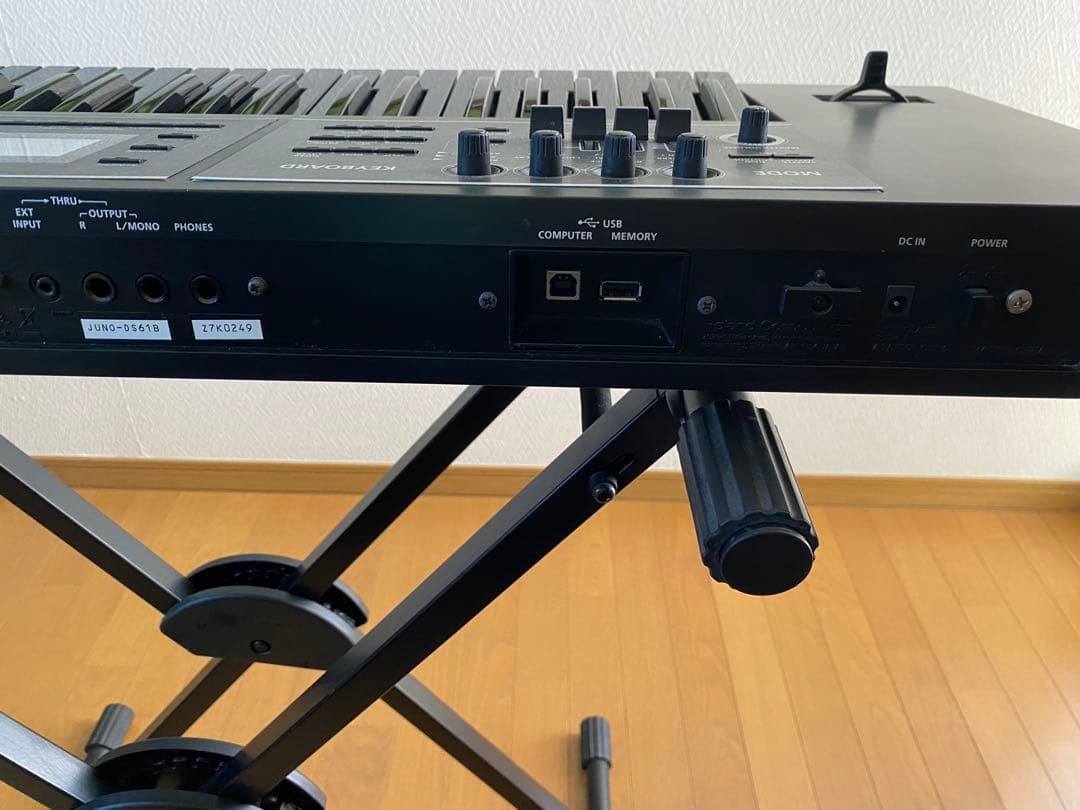 Roland JUNO-DS61B シンセサイザー　限定カラー