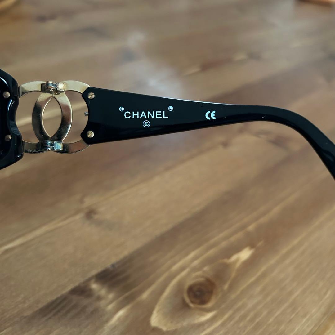 CHANEL ブラック サングラス ゴールド CCロゴ