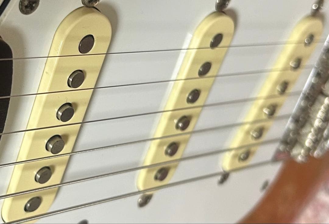 Fender by Squier JVシリアル 1982年製　SST-50