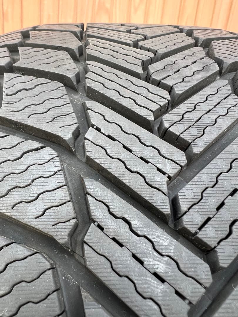 良品　高級　2023年 スタッドレス　255/45R18 i4 X3 W221