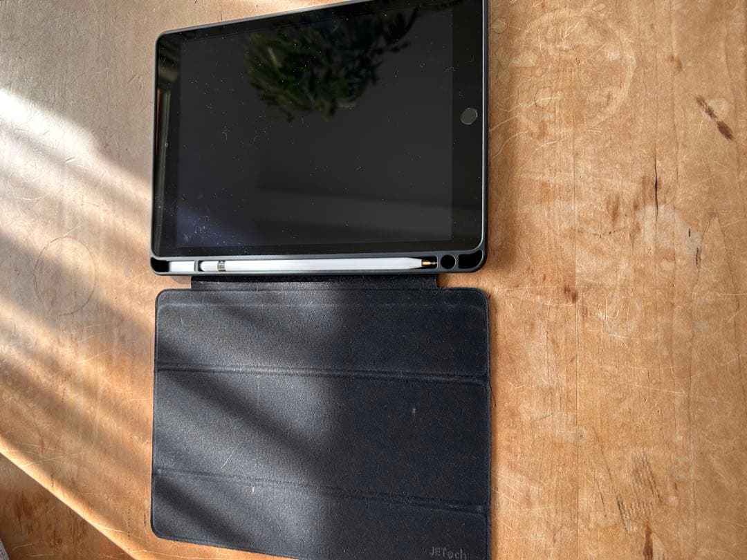 iPad第9世代 64GB ケース、Apple Pencil付き