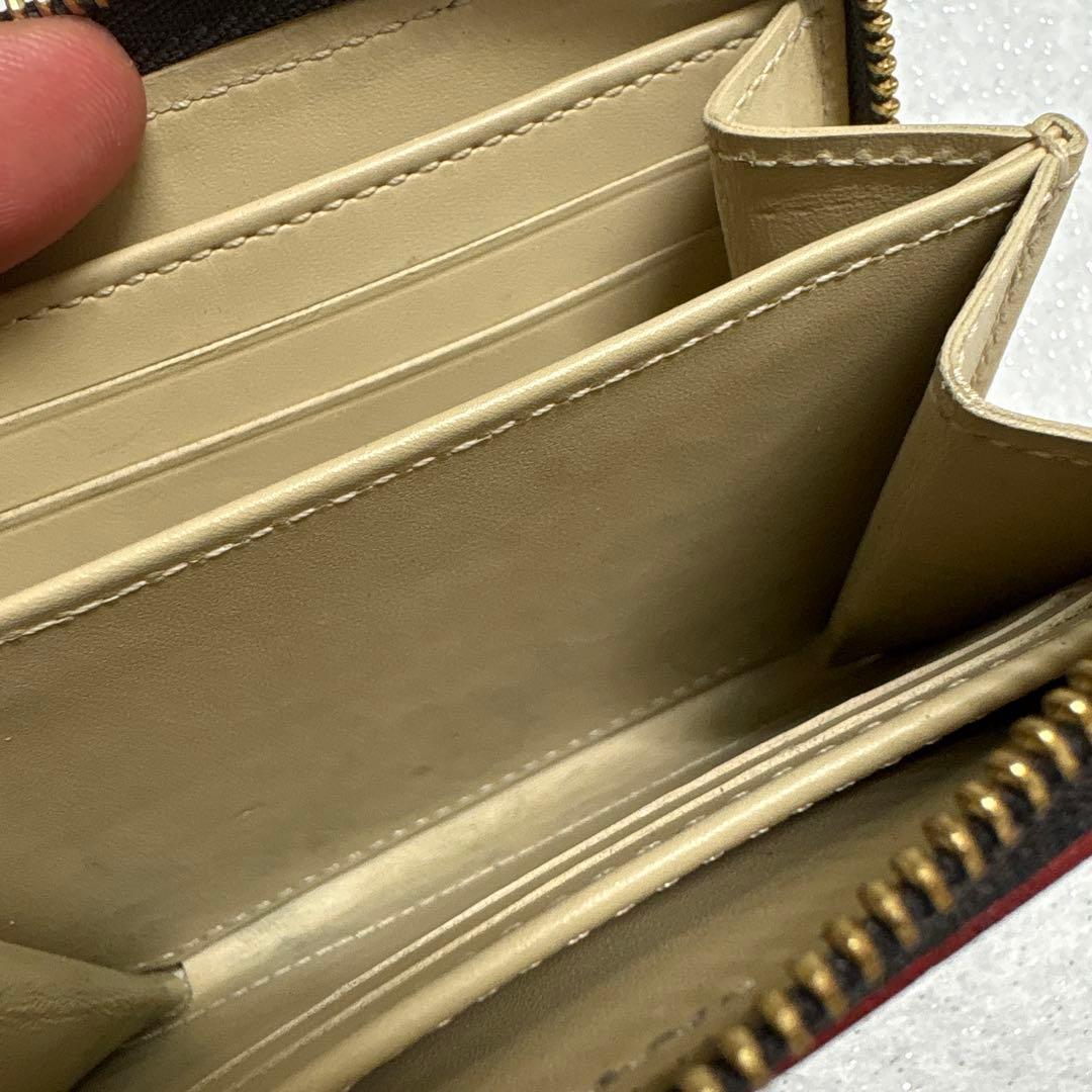 ルイヴィトン　LOUIS VUITTON ジッピーパース　二つ折り財布