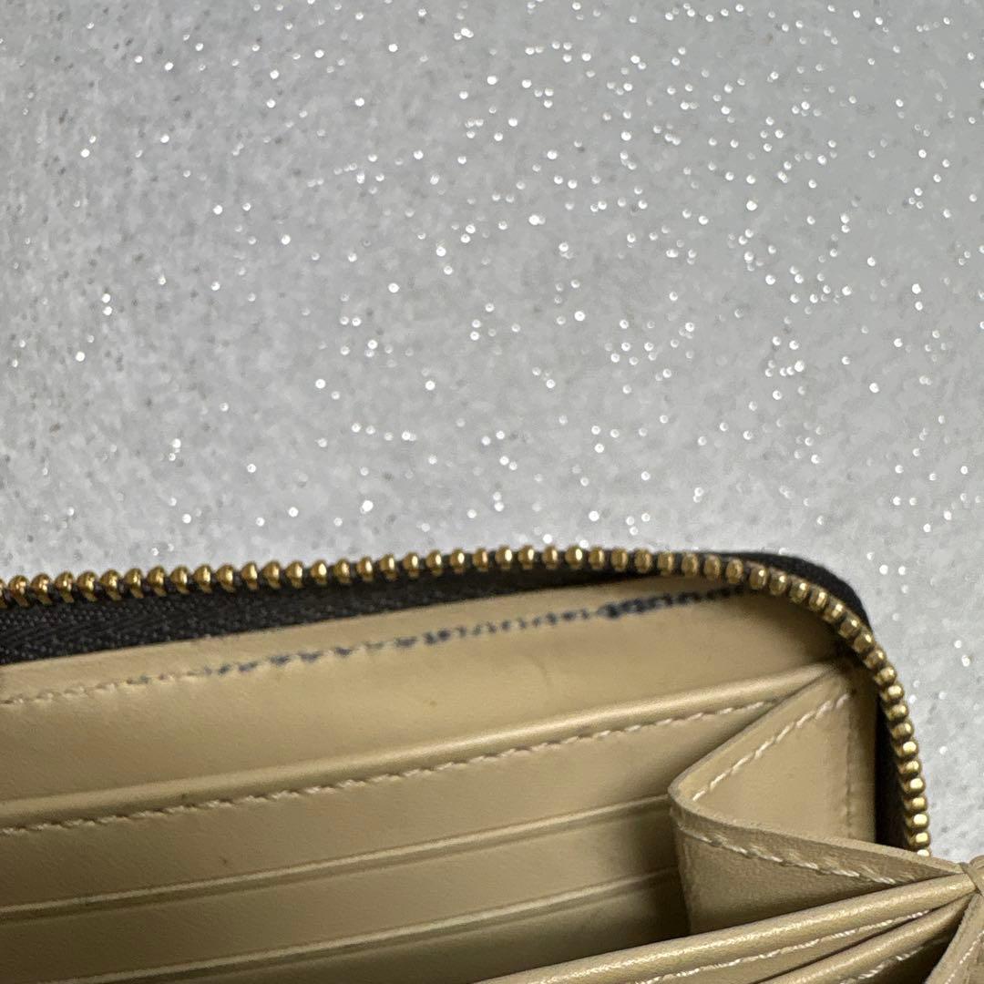 ルイヴィトン　LOUIS VUITTON ジッピーパース　二つ折り財布