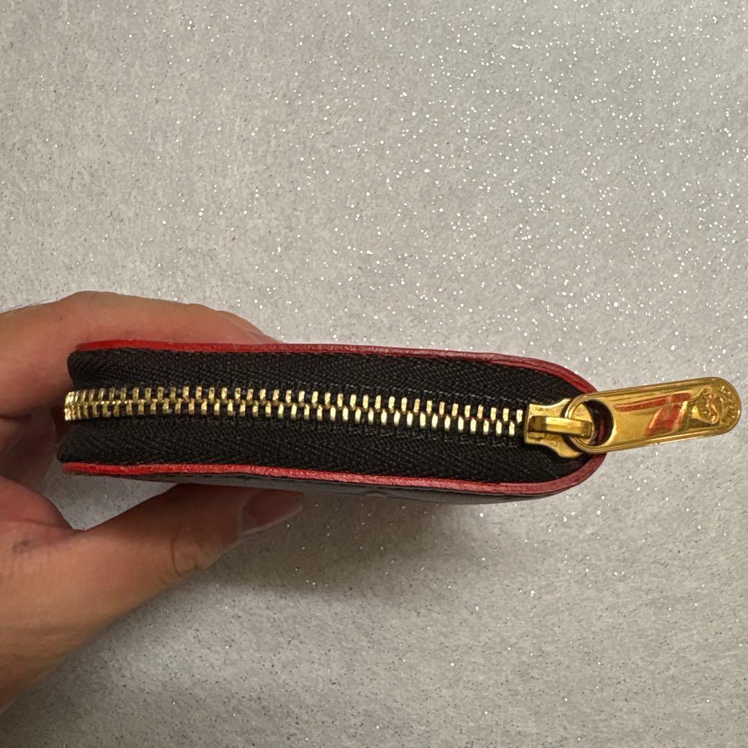 ルイヴィトン　LOUIS VUITTON ジッピーパース　二つ折り財布