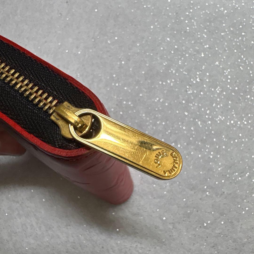 ルイヴィトン　LOUIS VUITTON ジッピーパース　二つ折り財布