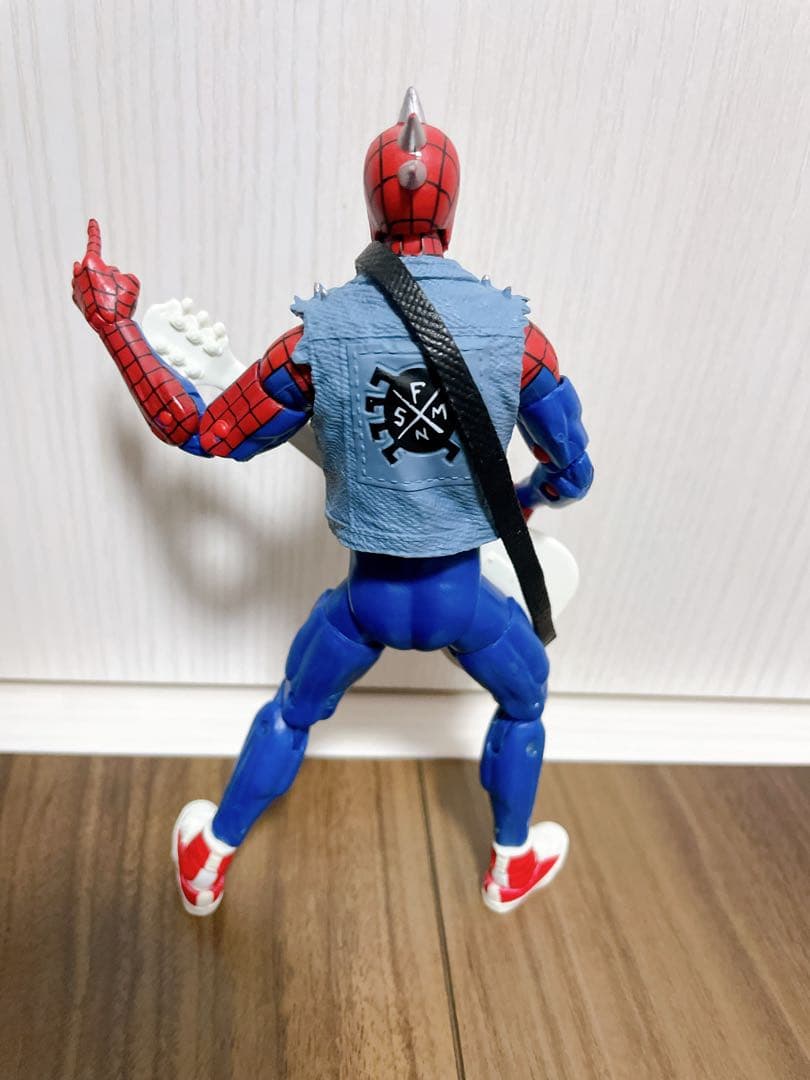 マーベルレジェンド スパイダーパンク フィギュア