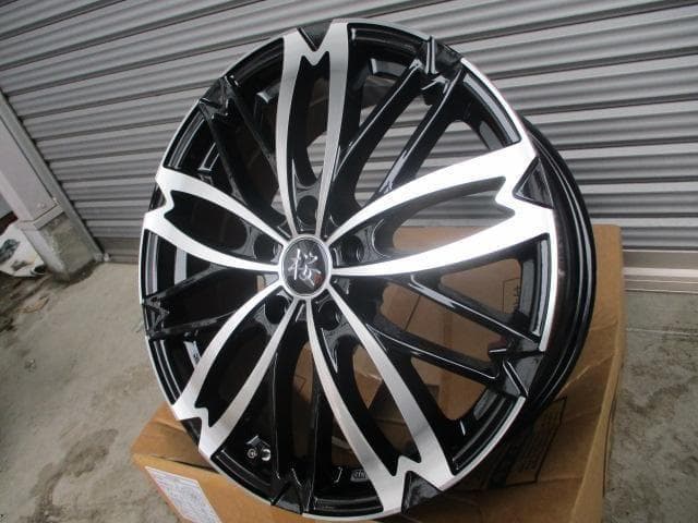 送料込み☆新品４本セット　18×7J ☆C-HR・ノア・ヴォクシー・マツダ3