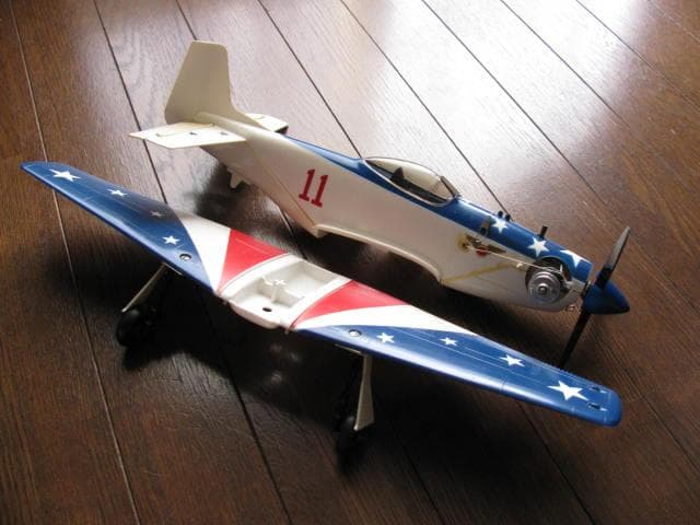 COX社製 049エンジン機 ミスアメリカ 未飛行品