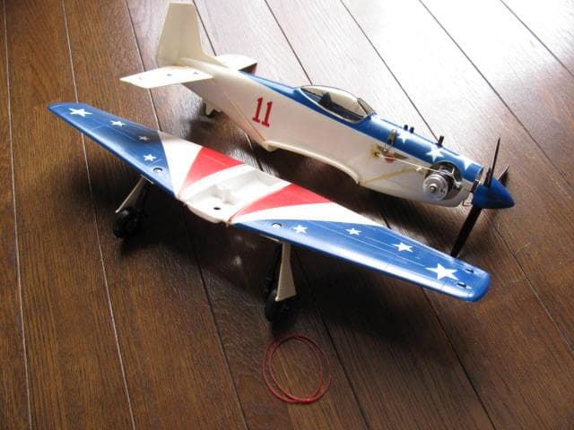 COX社製 049エンジン機 ミスアメリカ 未飛行品