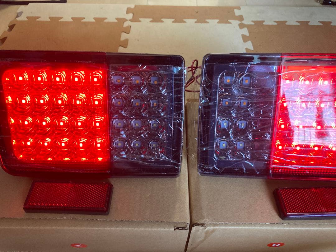 エブリィDA64V／DA17V LED テールランプ　シーケンシャル　新品