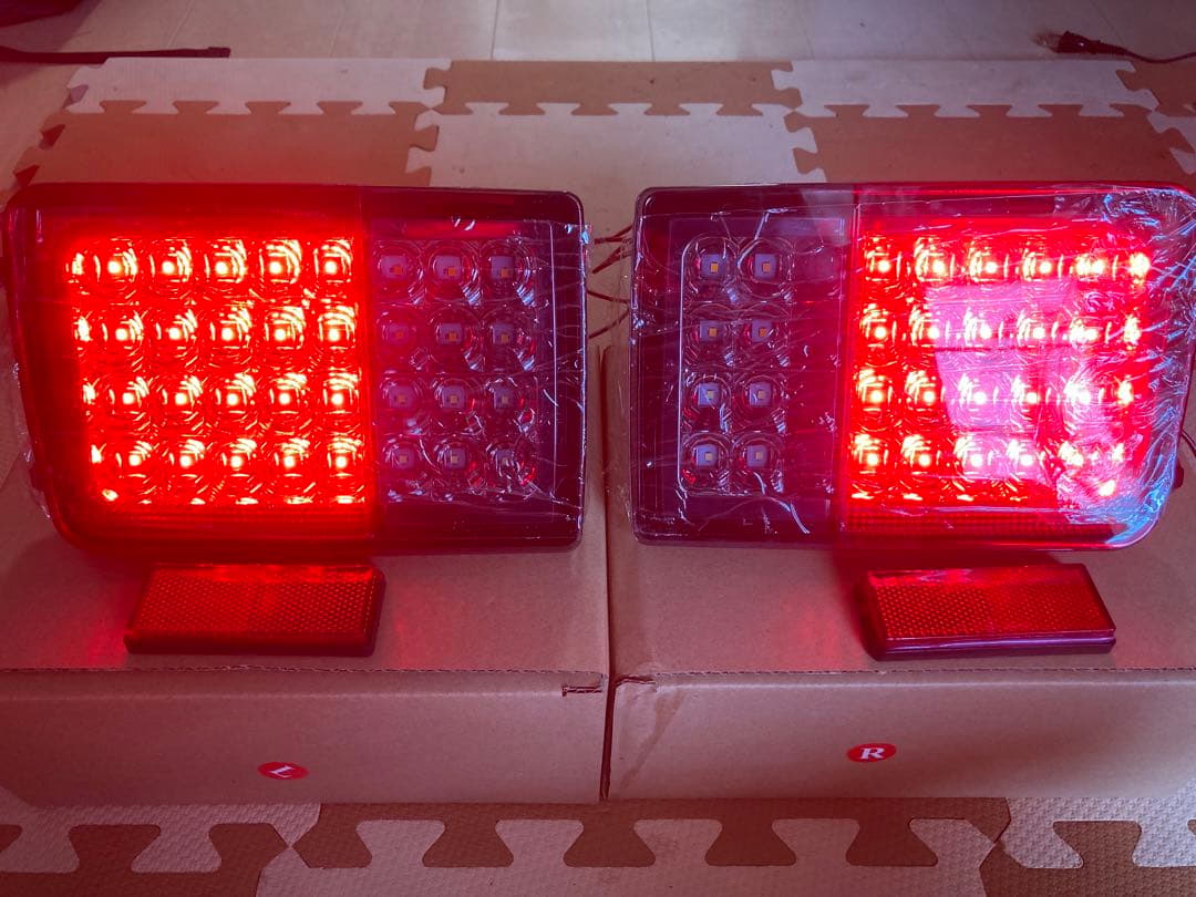 エブリィDA64V／DA17V LED テールランプ　シーケンシャル　新品
