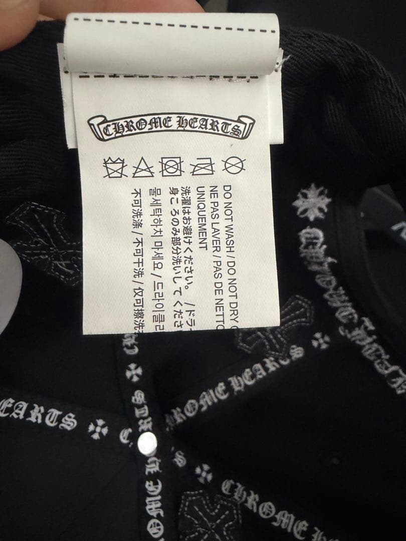 CHROME HEARTS クロス刺繍キャップ