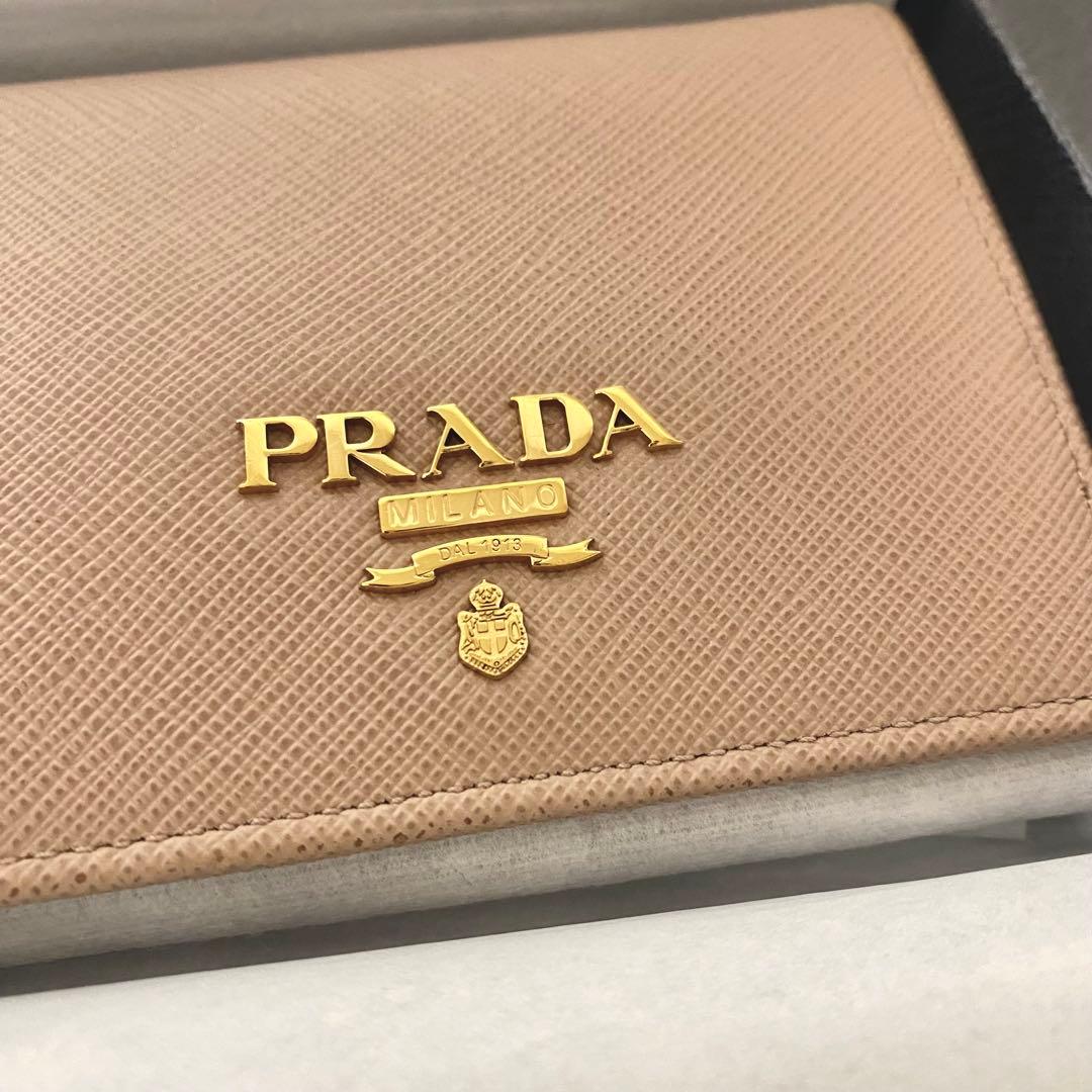PRADA プラダ サフィアーノ二つ折り財布