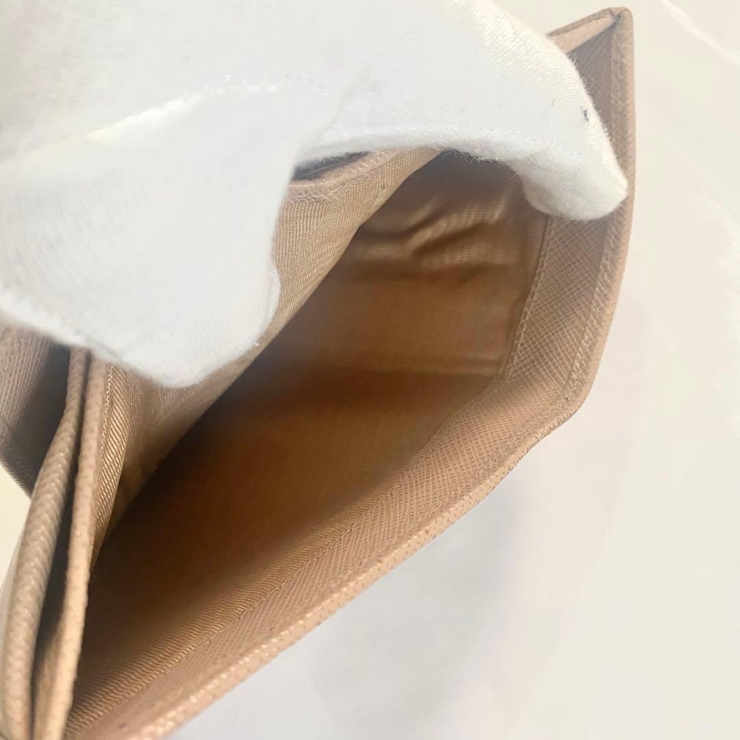 PRADA プラダ サフィアーノ二つ折り財布