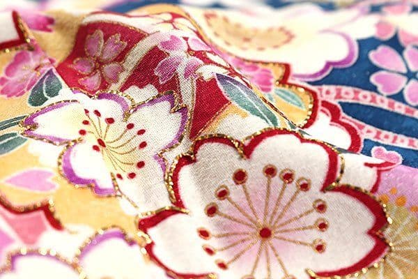振袖単品✨紺色　枝垂れ桜　銀通し地　（身丈155cm〜165cmの方おすすめ）