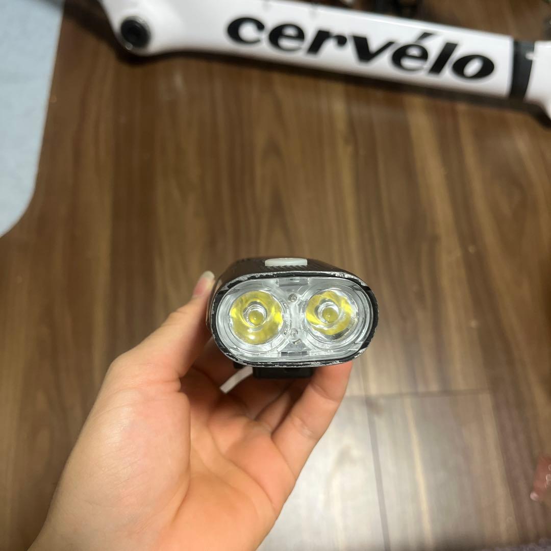 キャットアイ volt1700